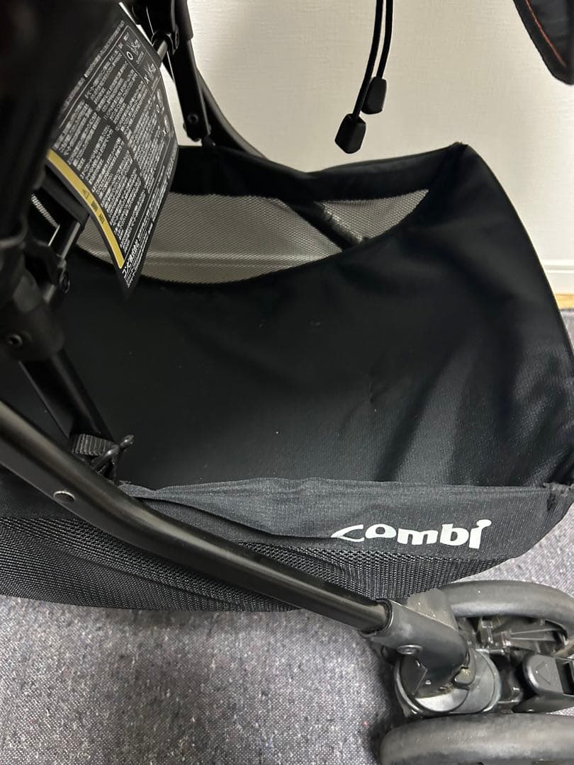 Combi コンビ ホワイトレーベル クロスゴー 4キャス エッグショック UJ