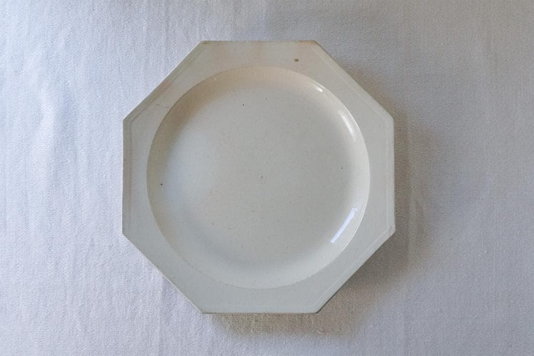 フランスアンティーク　オクトゴナル　プレート　直線　Φ22.4cm