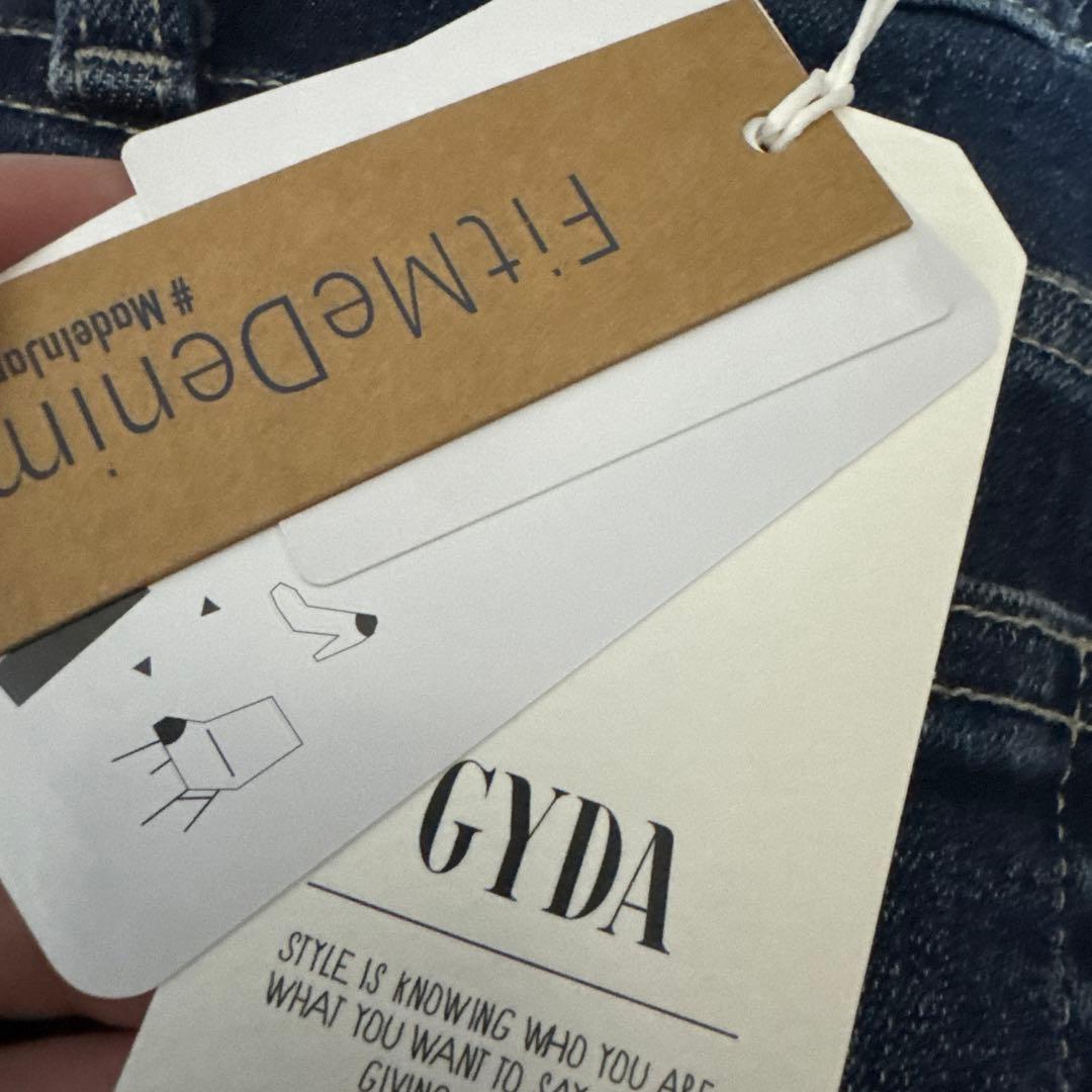 GYDAスキニーデニムパンツ SIDERIPPED