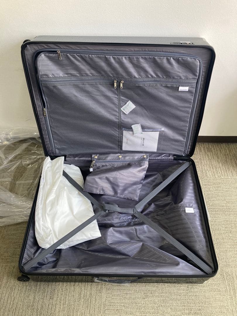 ace キャリーケース　LLサイズ