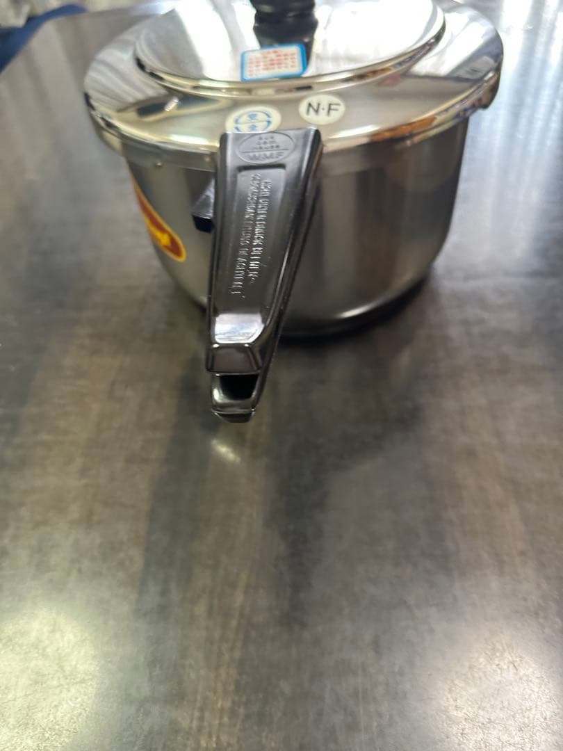 WMF Schnelltopf❣️ 圧力鍋 22cm ❣️蒸し器　❣️IH対応