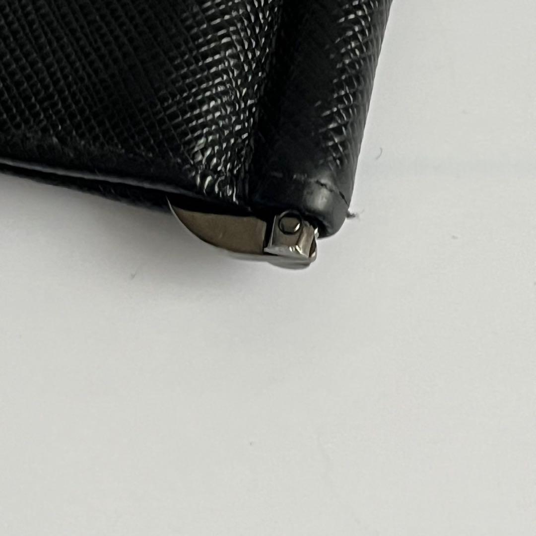 ✨極美品✨　PRADA マネークリップ　サフィアーノ　レザー　黒　ICタグ