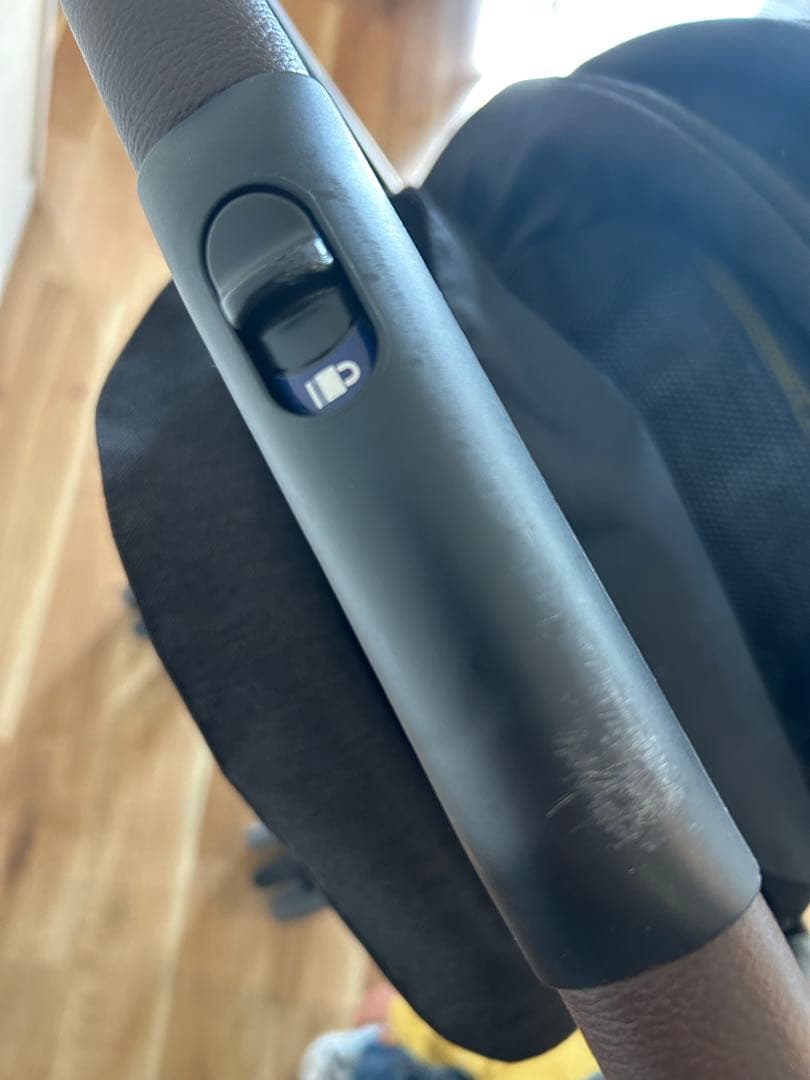 美品　ラクーナクッションフリープラス