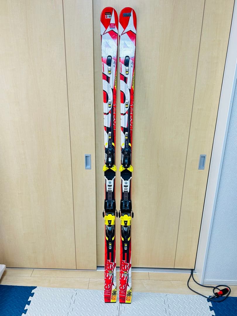 【送料無料】ATOMIC redster GS 186cm スキー板 アトミック