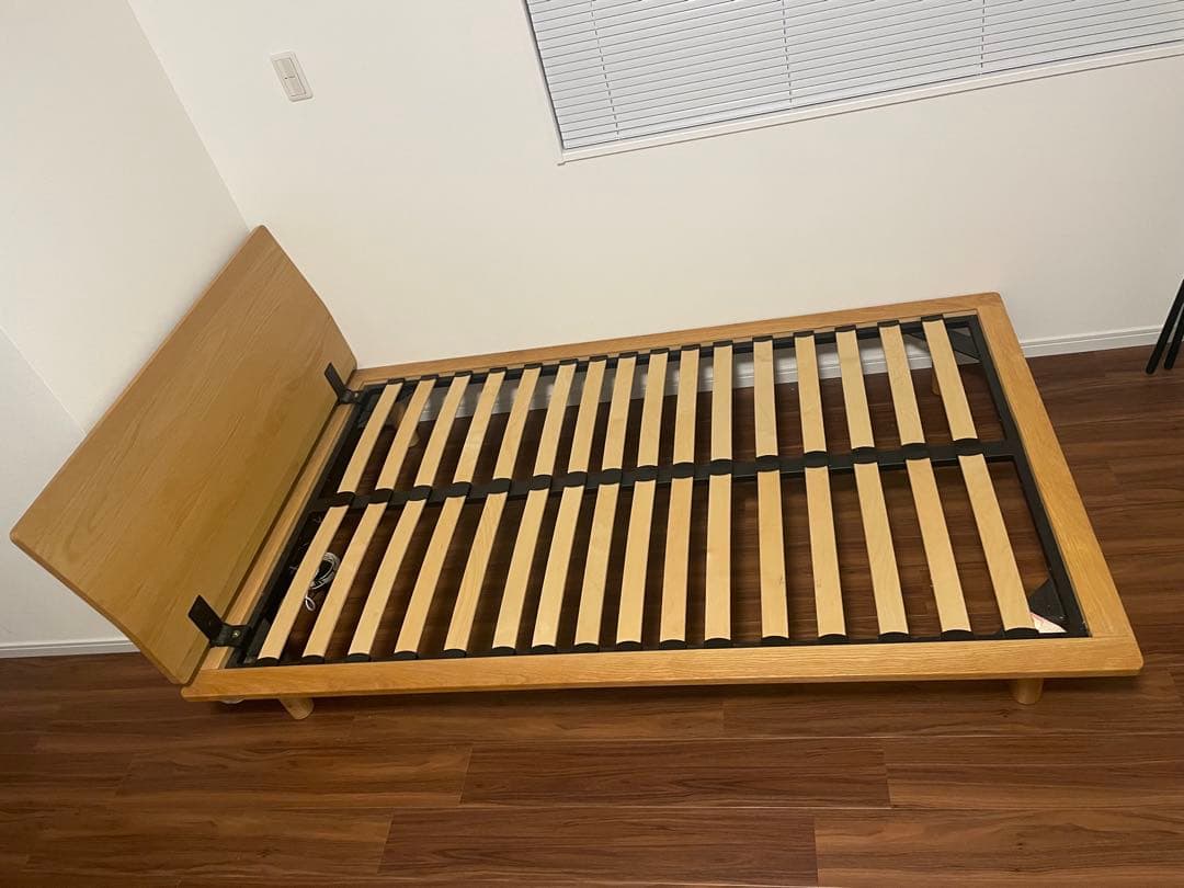 無印良品　セミダブルベッドフレーム