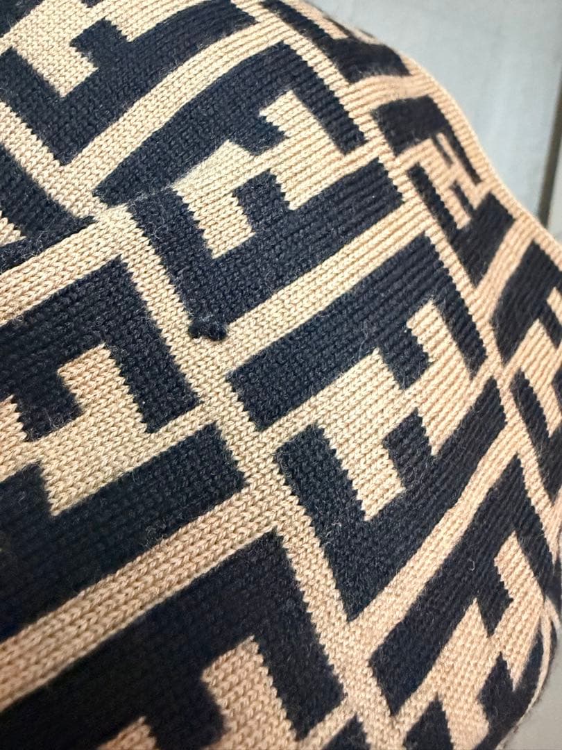 FENDI フェンディ　Fロゴ ストライプ マフラー　ブラウン×ブラック