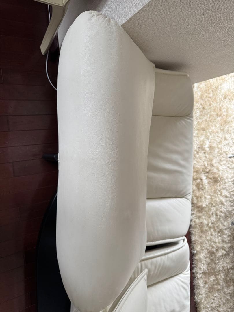 美品 カッシーナ　ヴェランダ　3人掛けソファ白総本革仕様　定価180万円以上