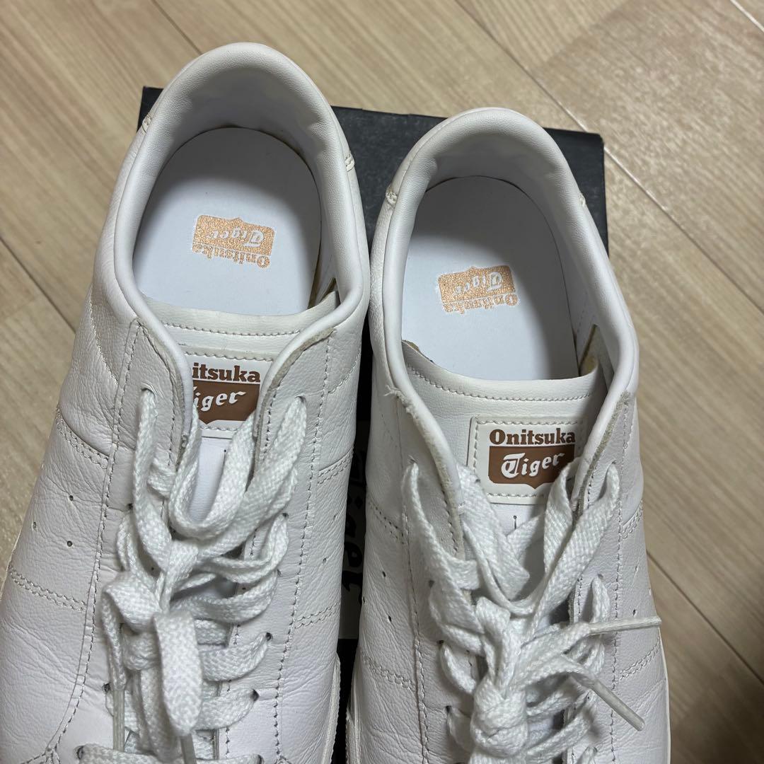 【着用2回のみ】オニツカタイガー　LAWNSHIP 3.0 27センチ