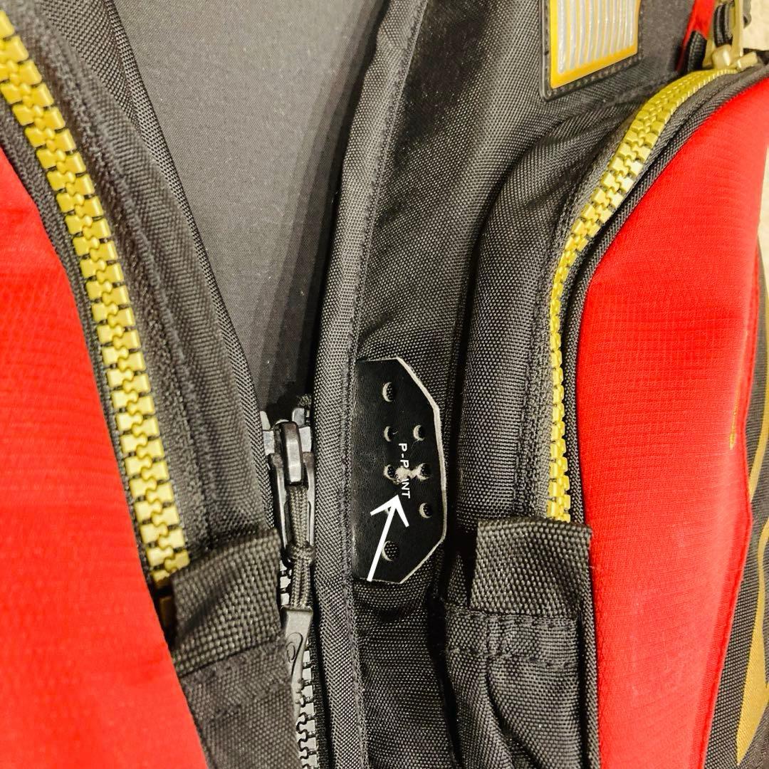 がまかつ　フローティングベスト　GM-2180 黒×赤×金　Lサイズ