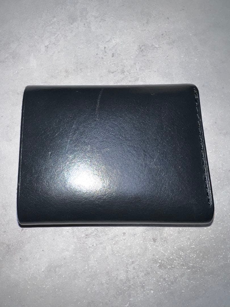 黒いレザー 三つ折り財布　PETERSONブラックレザーワークス