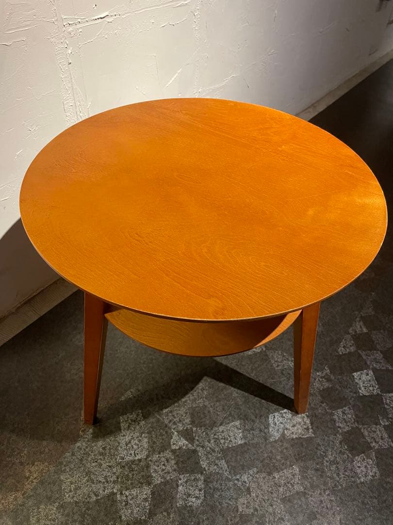 ACTUS 丸型テーブル