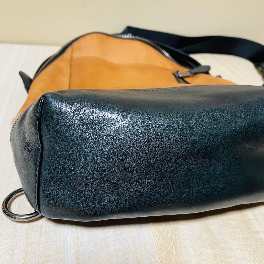 【極美品】COACH/コーチ/オールレザー/ボディバッグ/スリング/72096黒