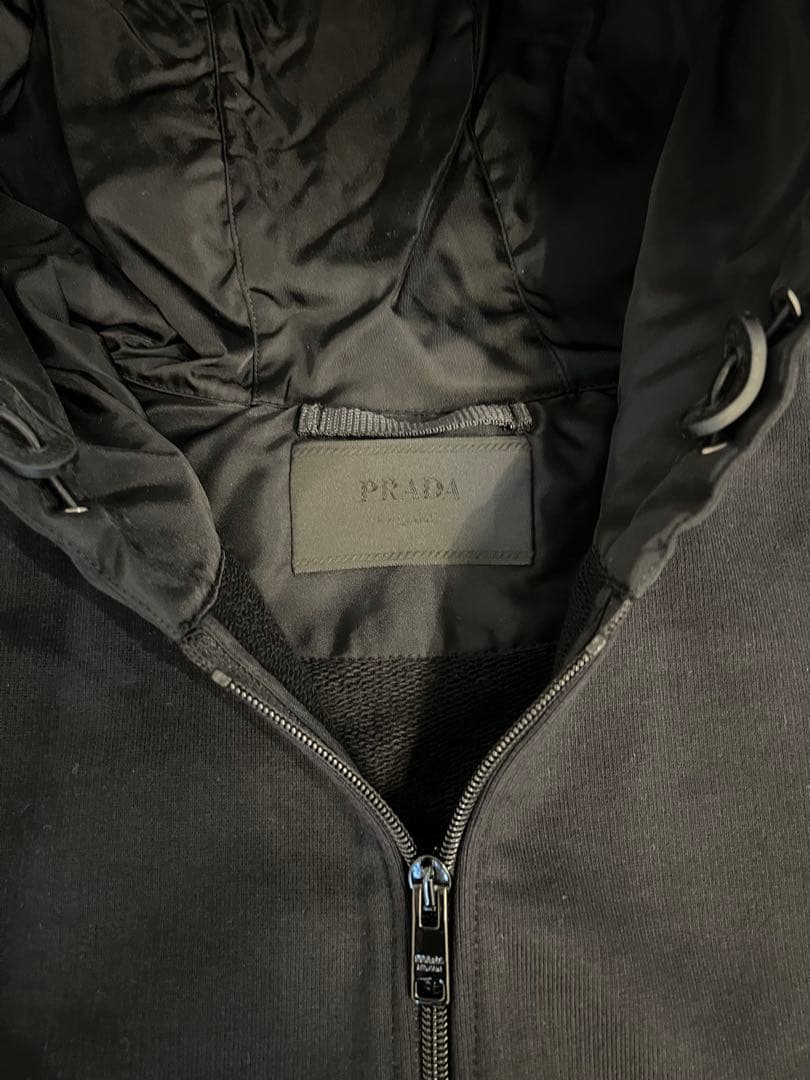 春PRADA プラダ　セットアップ　ジップフーディパーカー&パンツ ブラック　黒