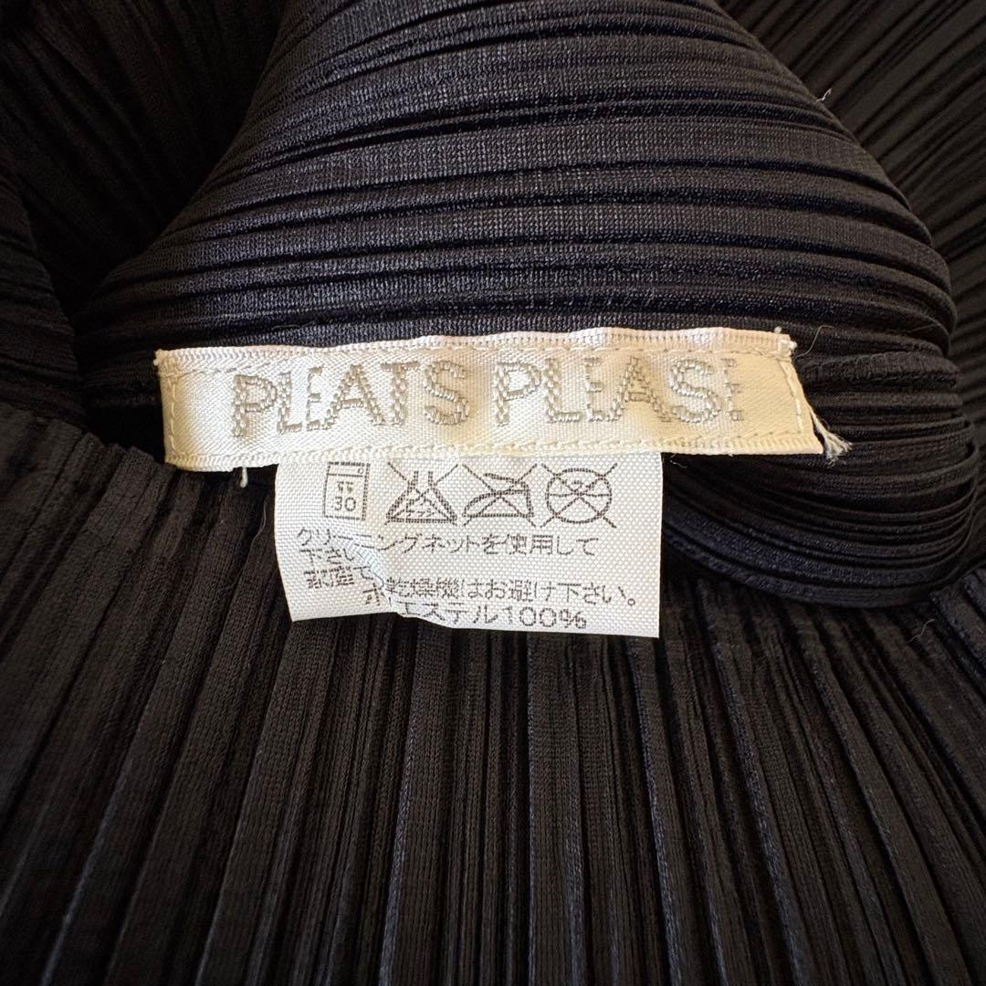 美品✨ プリーツプリーズ　イッセイミヤケ　タンクトップ　ノースリーブ　総プリーツ