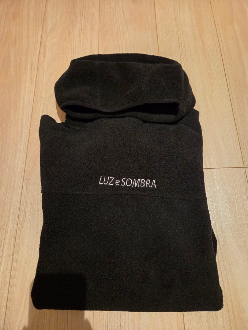 Luz e Sombra フリースフーディ　ブラックS