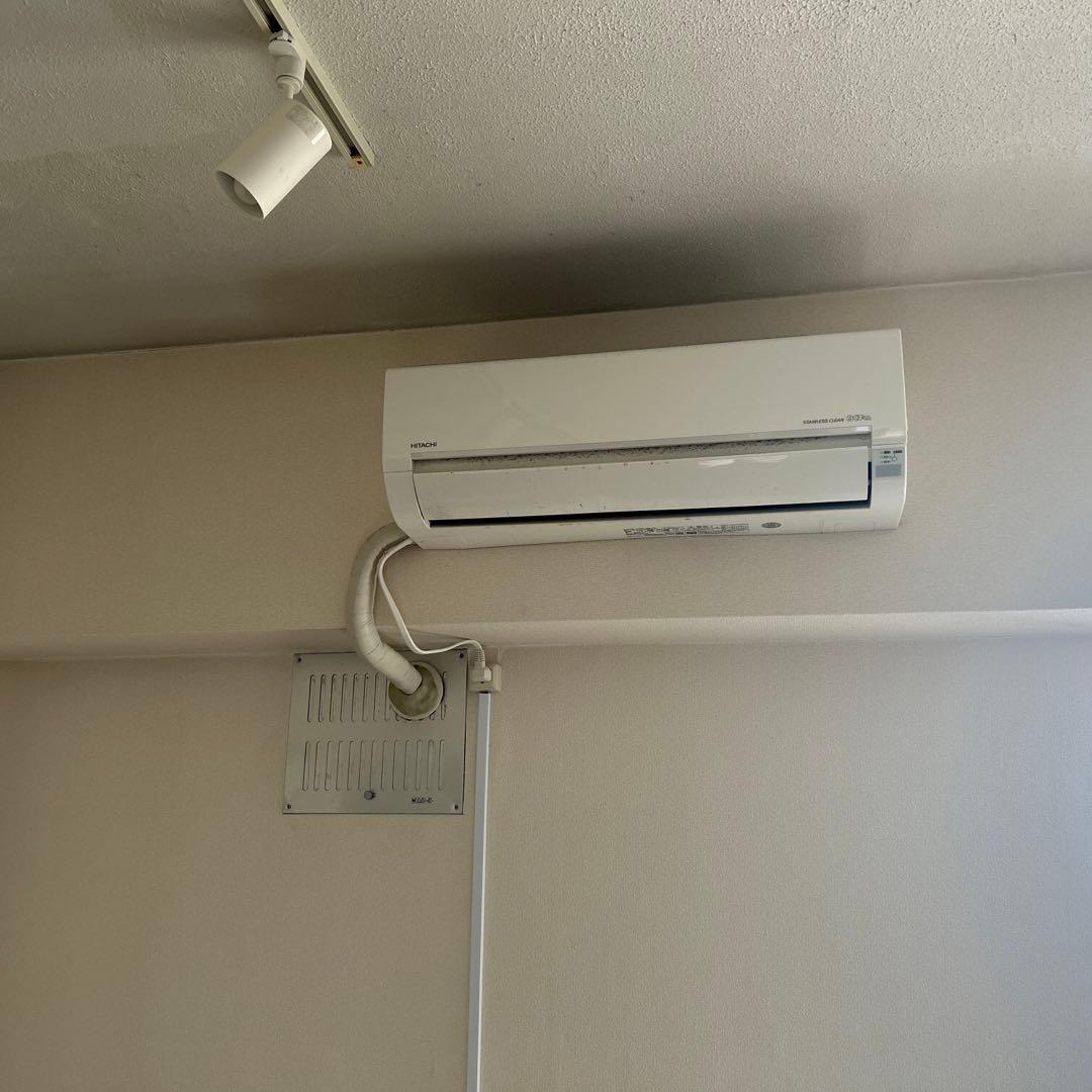 エアコン　2020年製　HITACHI 引取りのみ