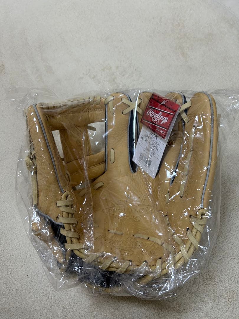 Rawlings 軟式グローブ 黒/ベージュ 新作