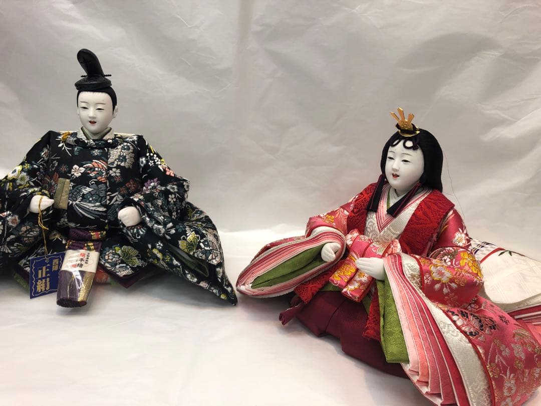 石川潤平工房作成　雛人形セット 伝統的な衣装の内裏雛