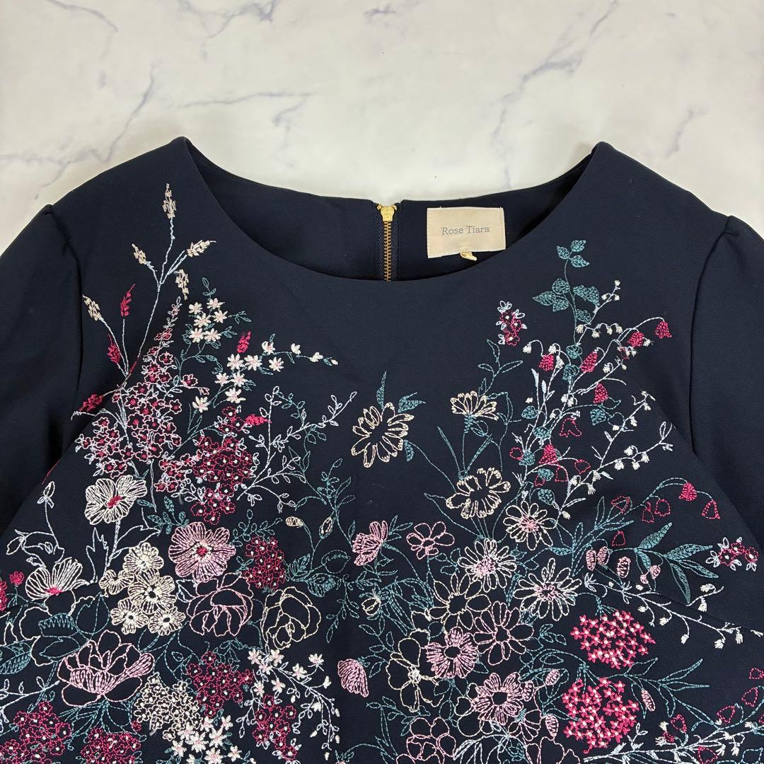 ローズティアラ　フラワー刺繍ワンピース　花柄　ネイビー　大きいサイズ 46