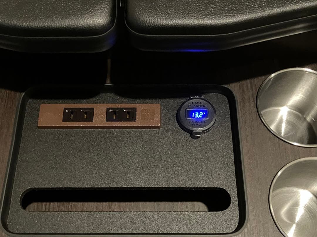 volgページ② 200系 ハイエース ワイド コンソール