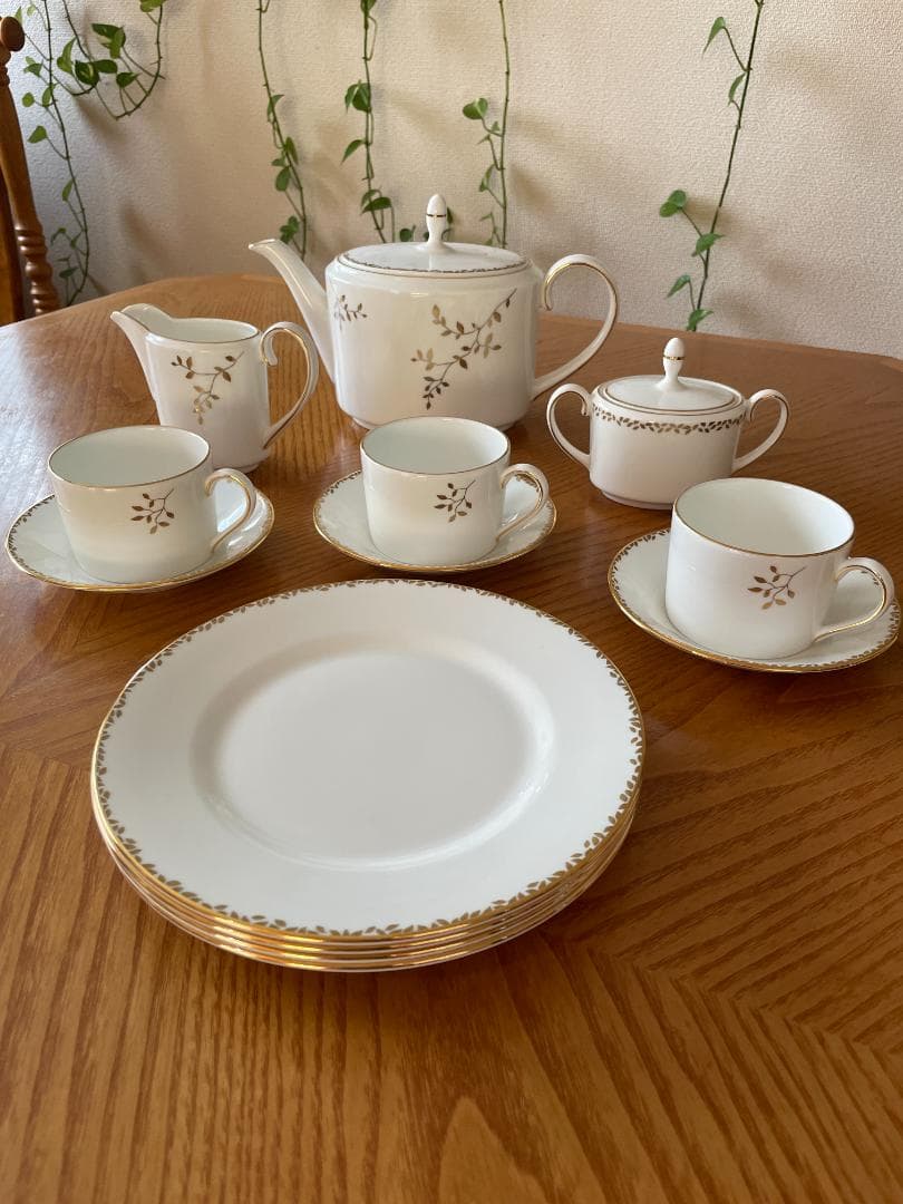 新品シール付き ウェッジウッド ヴェラウォン ギルデッドリーフ