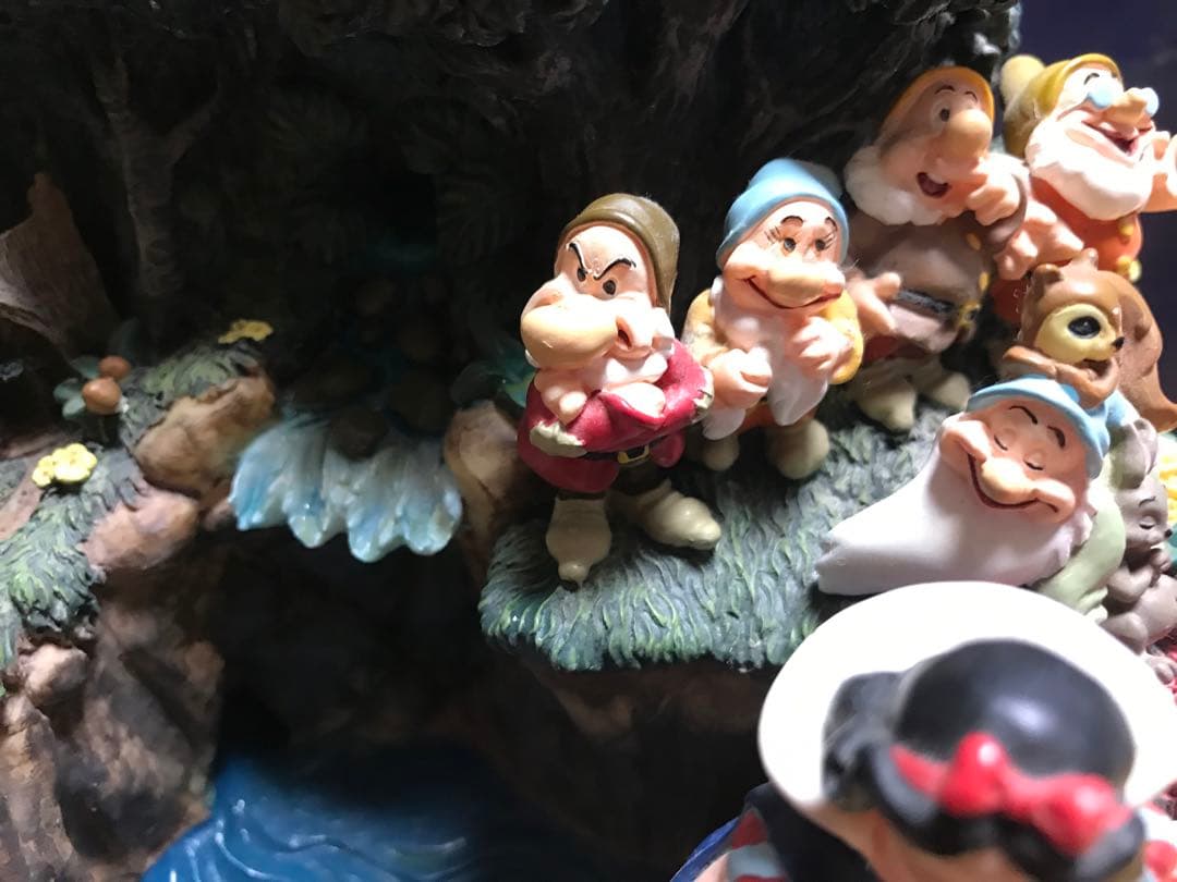 白雪姫と７人の小人たち　置物
