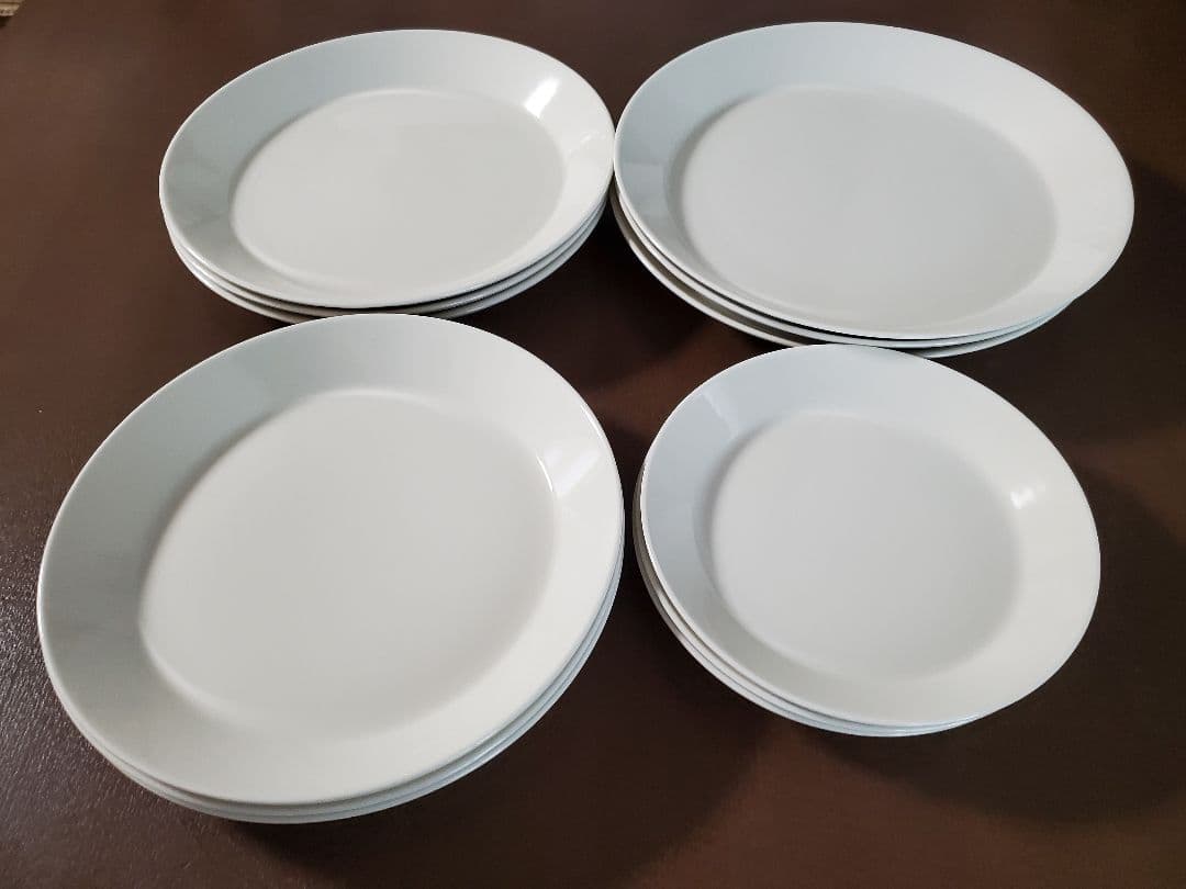 イッタラ　ティーマ　皿　白　17,21,23,26㎝　各3枚　12枚セット