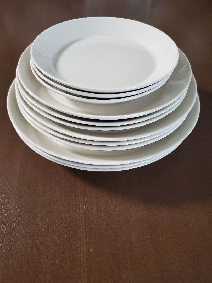 イッタラ　ティーマ　皿　白　17,21,23,26㎝　各3枚　12枚セット