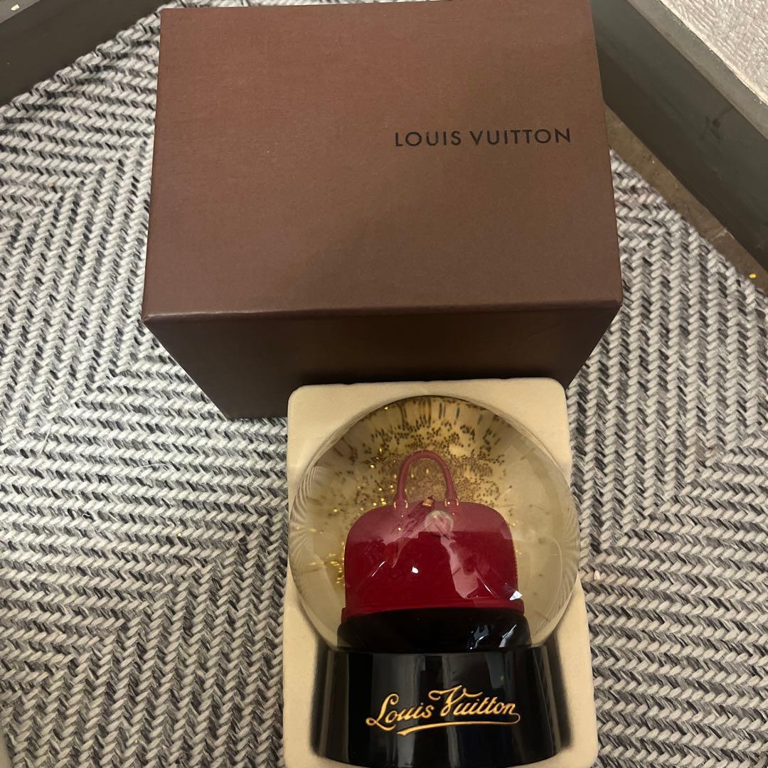ルイ・ヴィトン スノードーム 赤