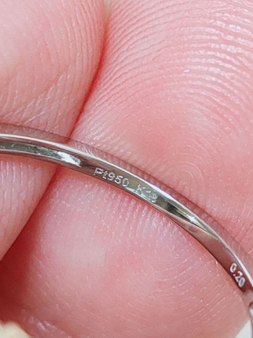 新入荷 未使用品 k18 pt950 ダイヤモンド 0.20ct リング
