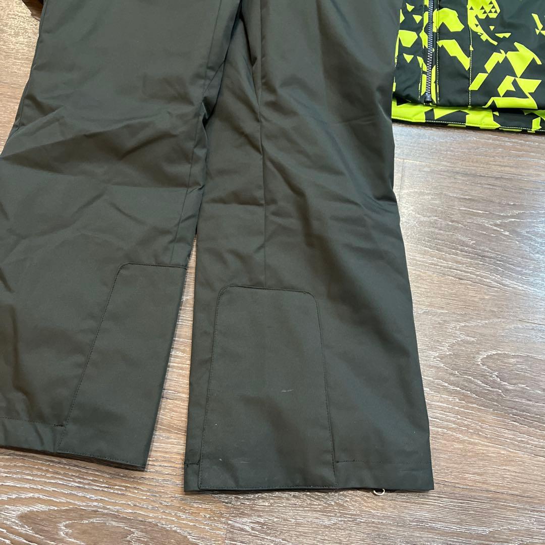 デサント　M美品　スキーウェア　メンズ　男性 セットアップ　上下