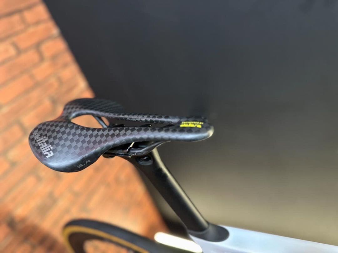 Cervelo SOLOISTO 56R8100 zippホイール無し