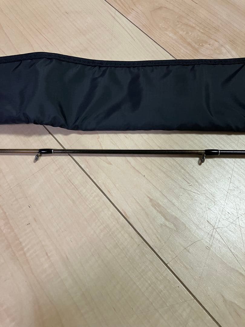 近隣手渡し可能です！美品！ダイワ　ブラックレーベル＋BLX+ 66MLFB