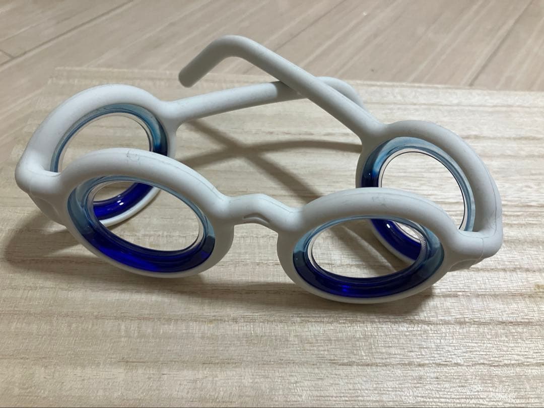 シトロエン 乗り物酔い防止メガネ