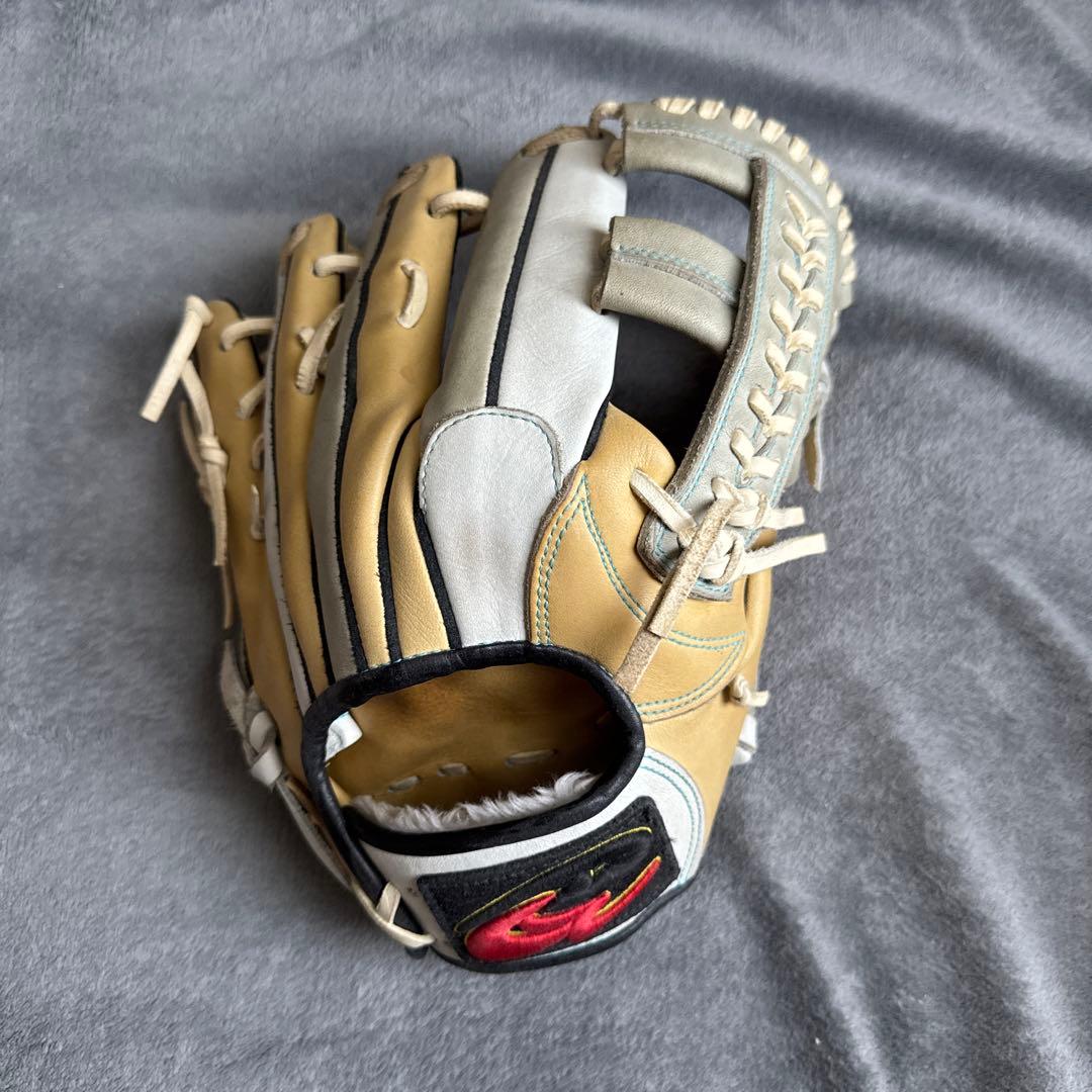 ドナイヤ 硬式野球グローブ 内野手 山田哲人モデル