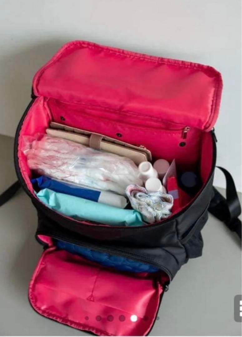 二階建てリュック ブラック/内側レッド　はあちゅうコラボ