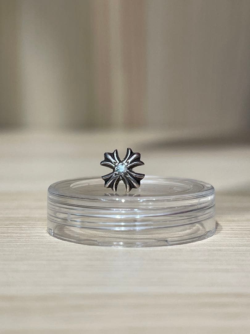 クロムハーツCHプラススタッドピアス　ダイヤ(片耳用)