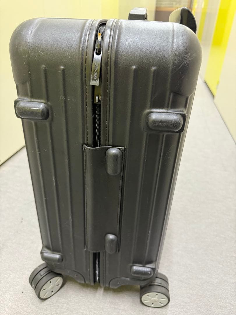N⭐︎I さん　専用RIMOWA ブラック キャリーケース ✴︎取手破損