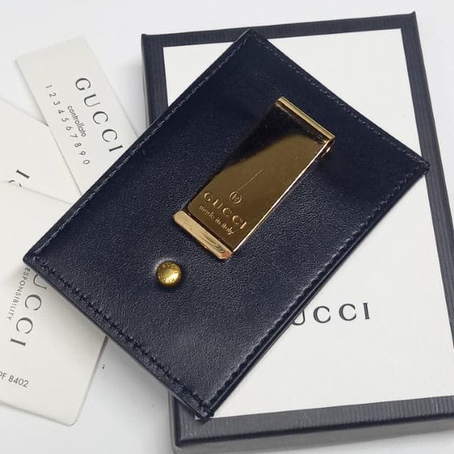 美品 グッチ マネークリップ付き カードケース 札ばさみ レザー ブラック ロゴ