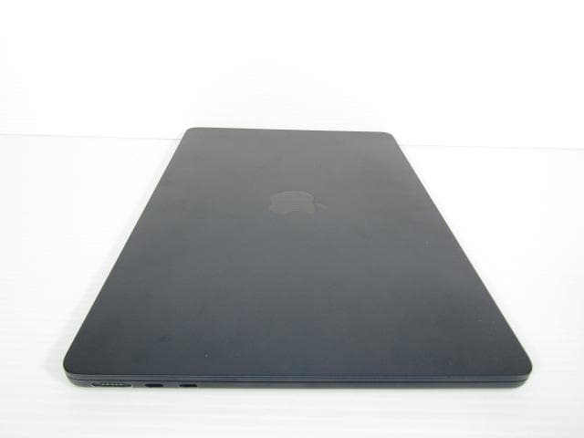 I*h様 Apple M2 2022年 MacBook air 13インチ 24