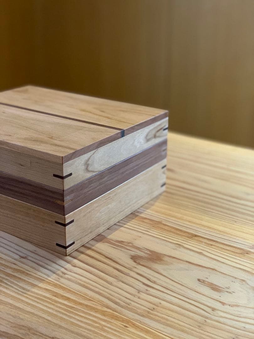 Yukosknit　キャビネット