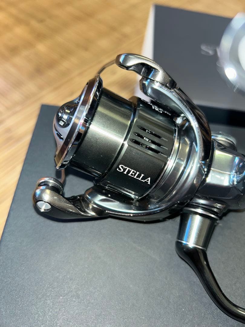 STELLA C2000SHG スピニングリール 22 ステラ　トラウト　シマノ