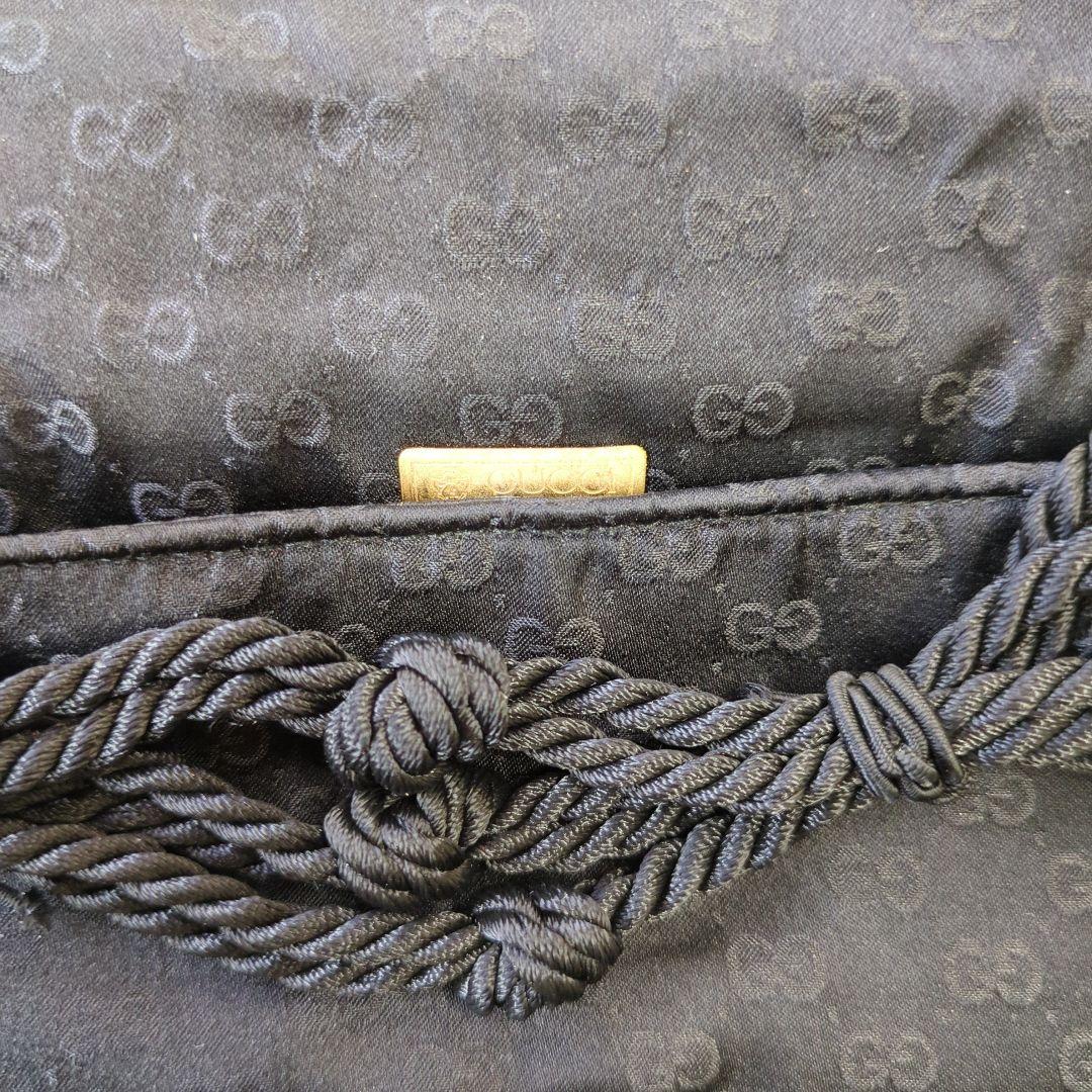 GUCCI ブラックポーチ リボン付き