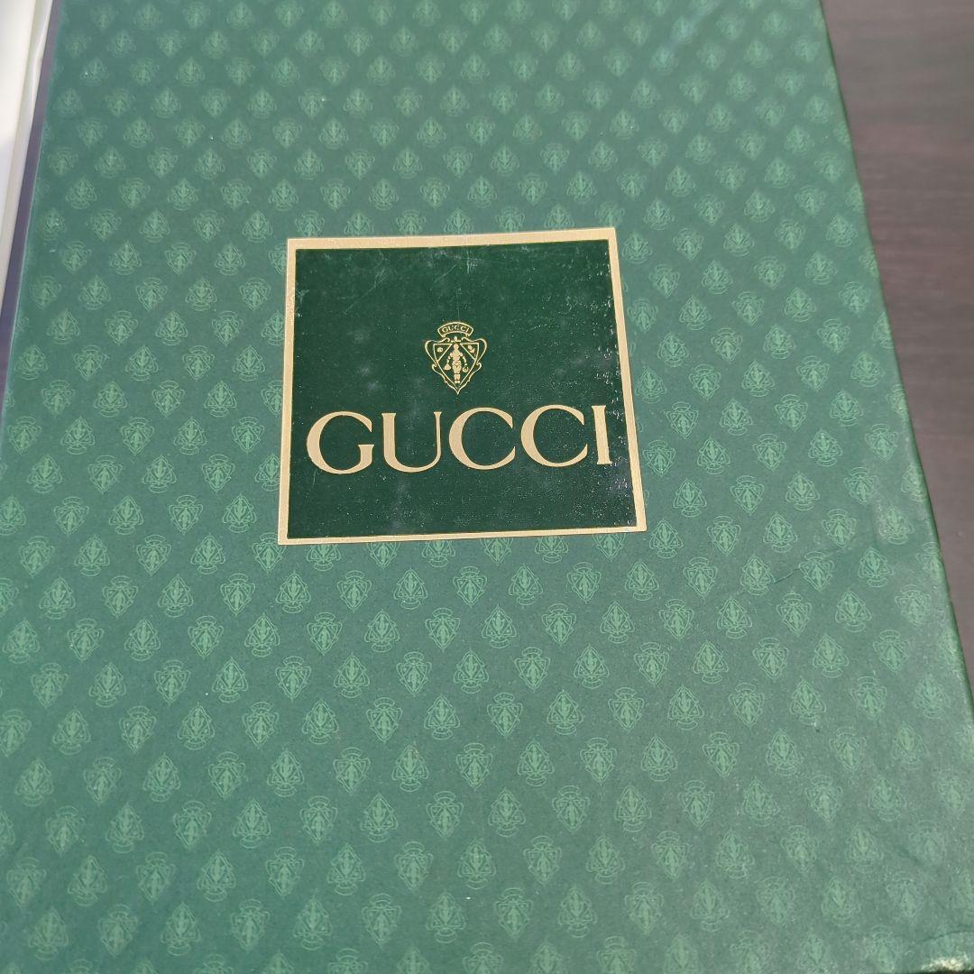 GUCCI ブラックポーチ リボン付き