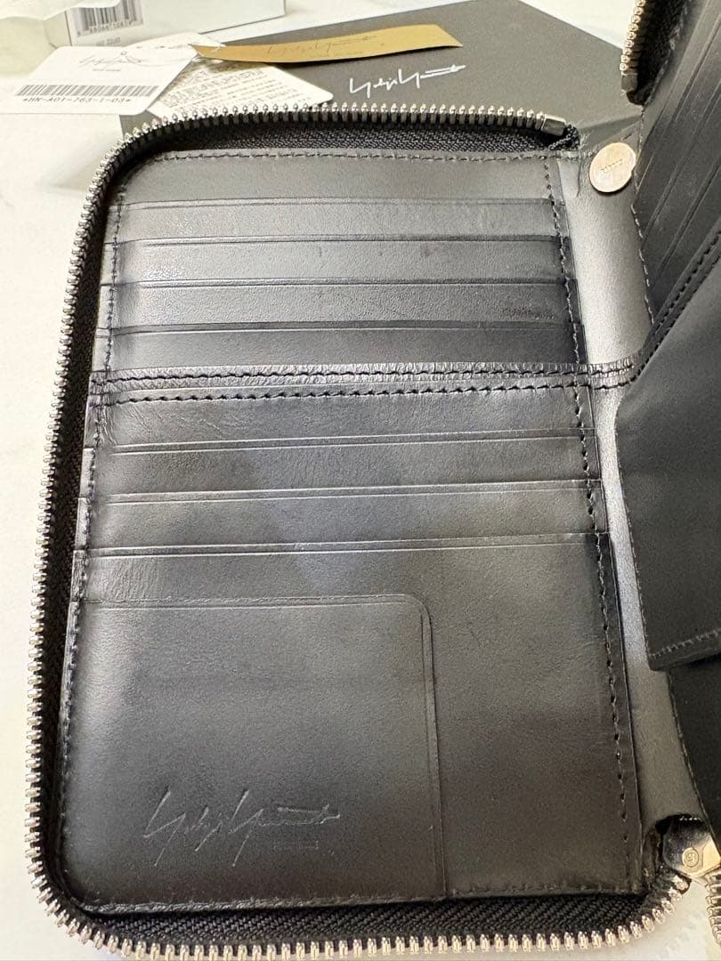 ヨウジヤマモト ブラック レザー 二つ折り財布