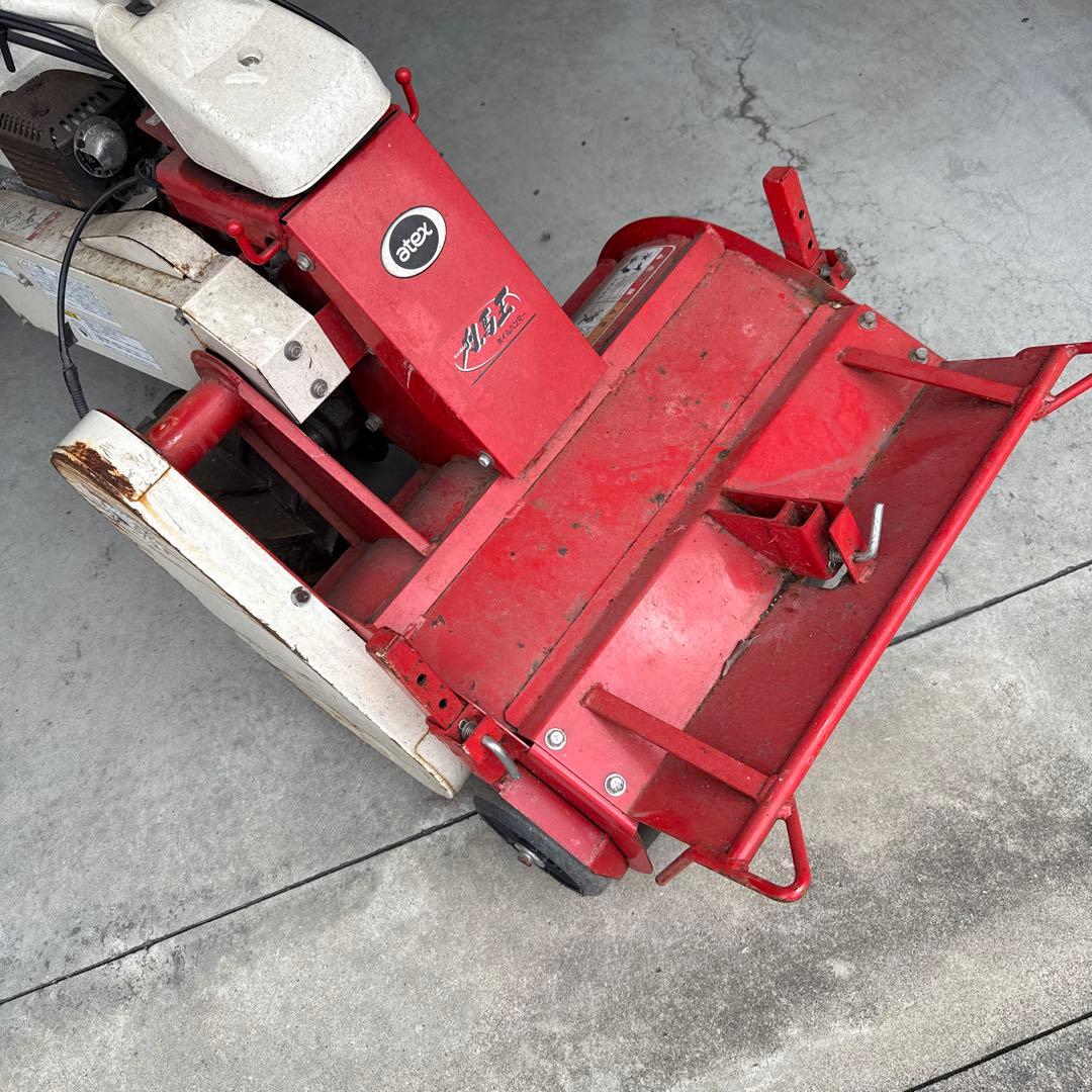 エンジン稼働確認。アテックスatex 　自走草刈機　 刈馬王　ハンマーナイフ