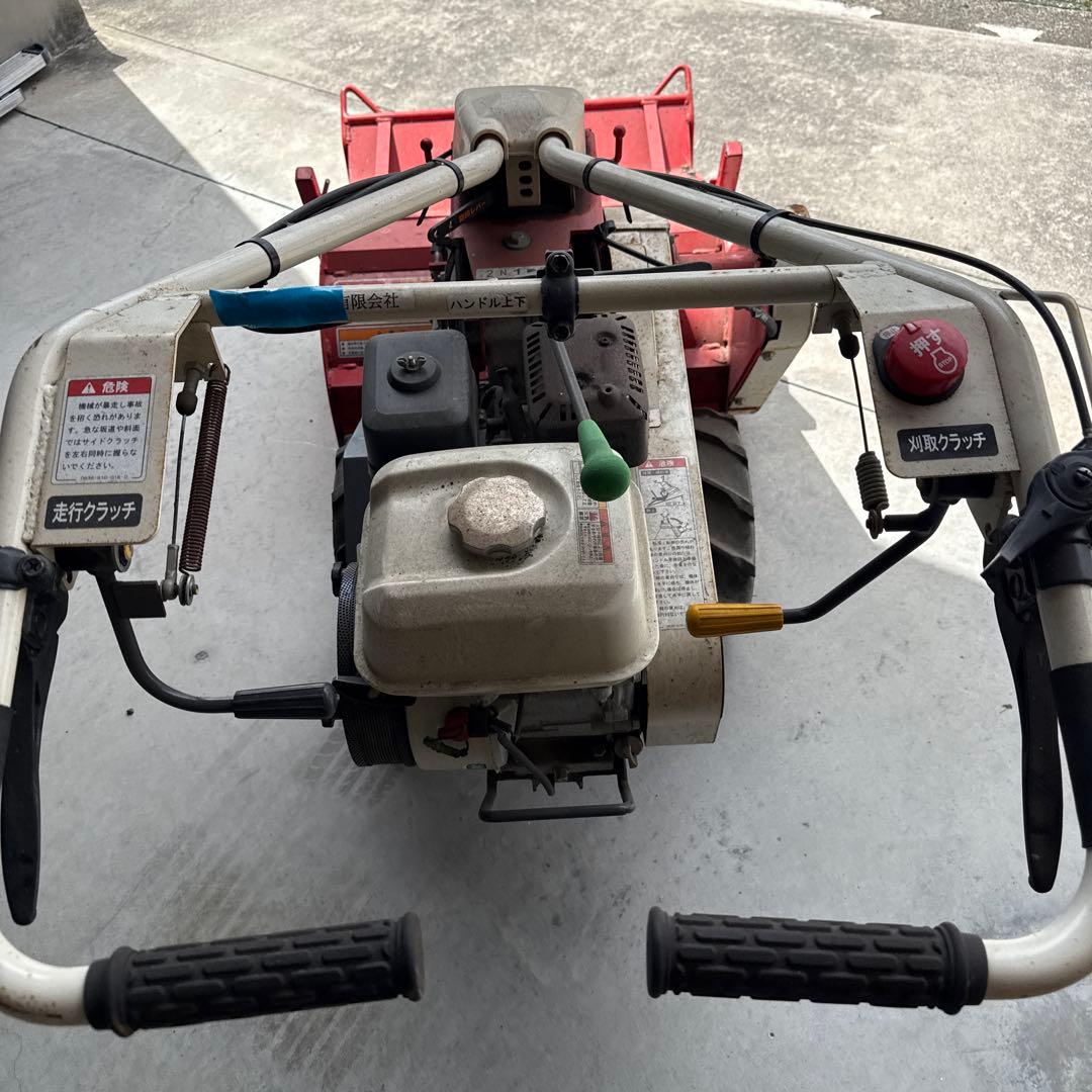 エンジン稼働確認。アテックスatex 　自走草刈機　 刈馬王　ハンマーナイフ