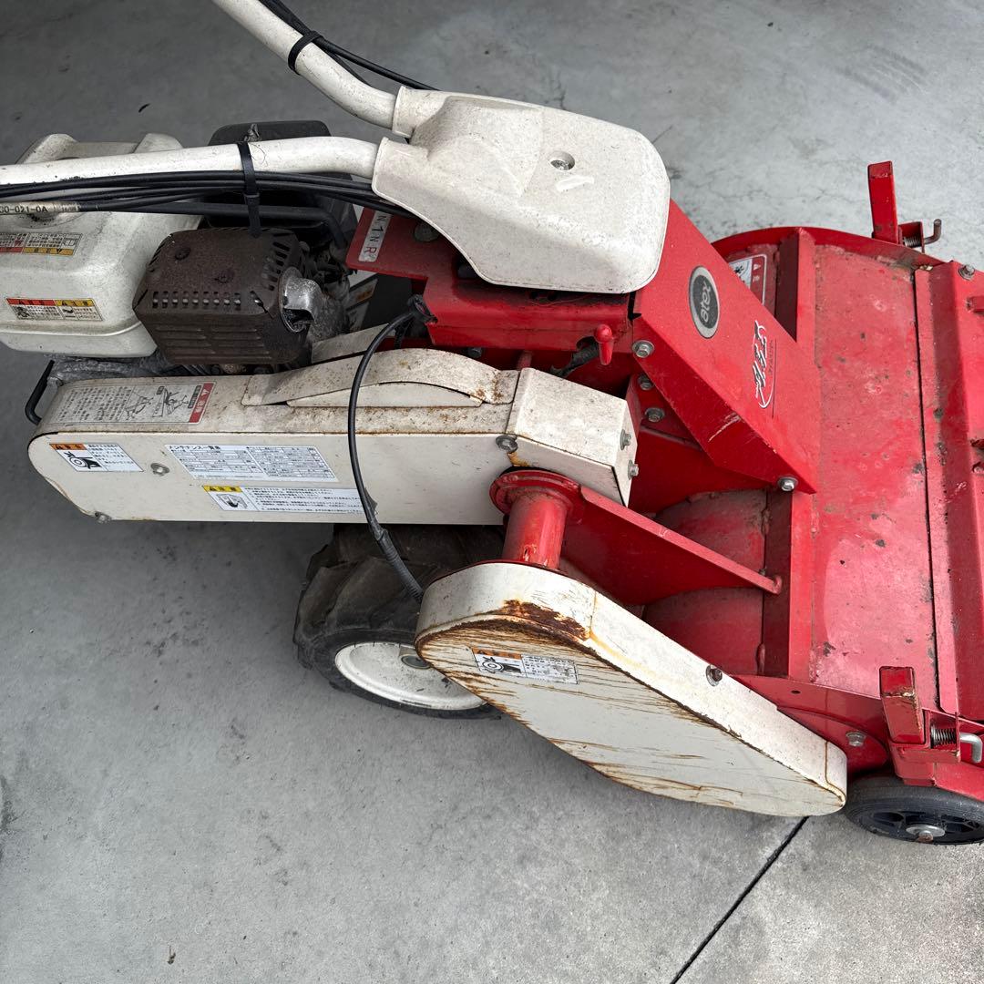 エンジン稼働確認。アテックスatex 　自走草刈機　 刈馬王　ハンマーナイフ