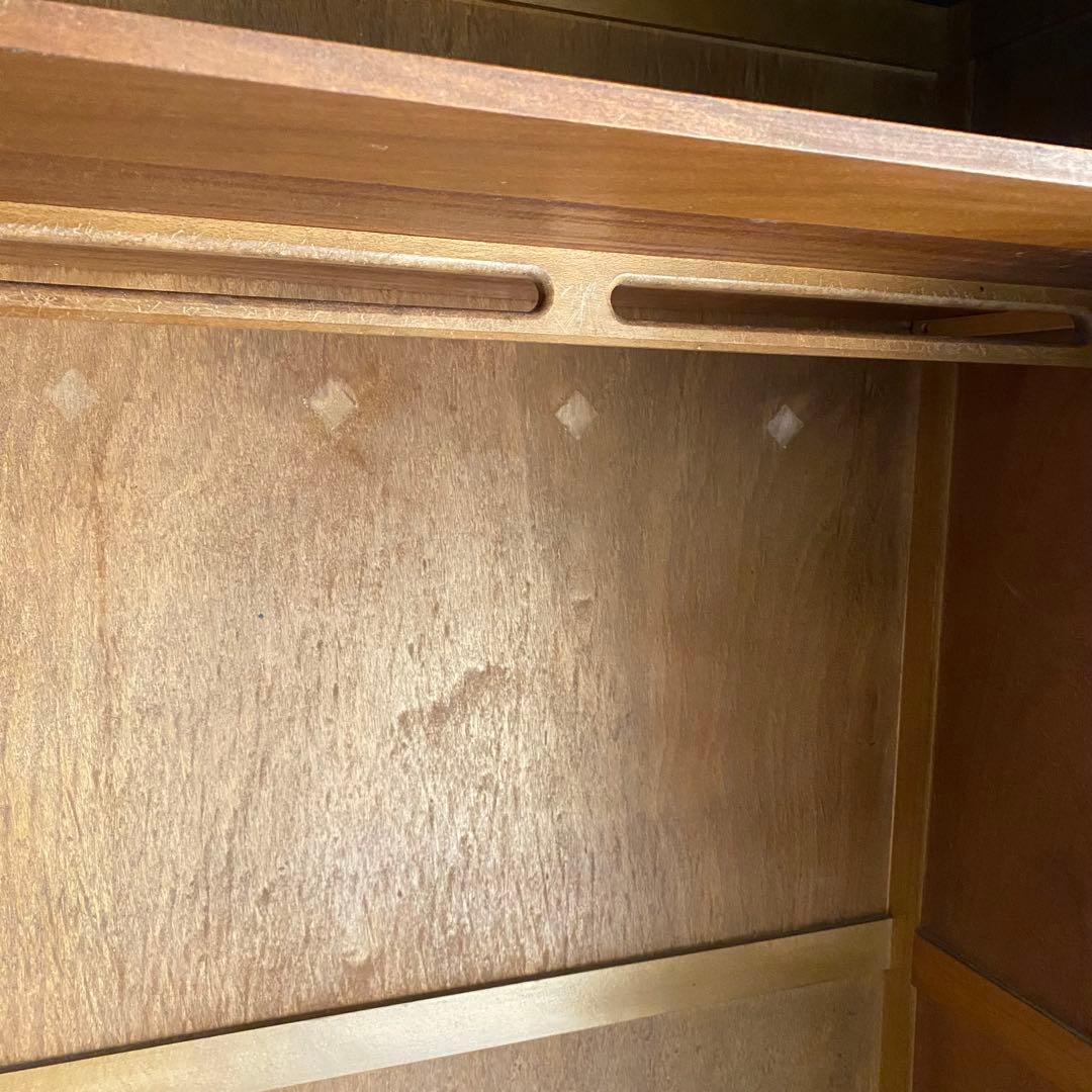 イギリス　アンティーク　ワードローブ　英国カントリー　ヨーロピアン　キャビネット