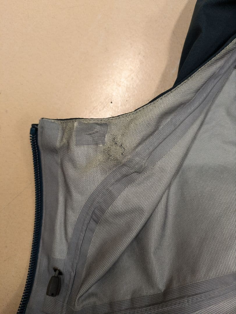 mont-bell フィッシングジャケット ダークグレー　L